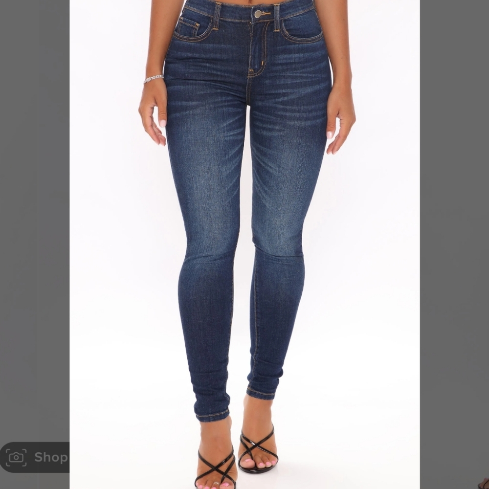 Fashion Nova skinny jean